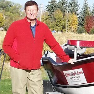 Meet your Posher, Clint